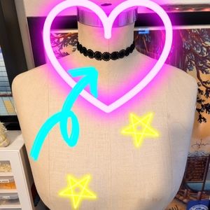 🎊 3/$20! 🎊 Y2K Trendy Flower Choker